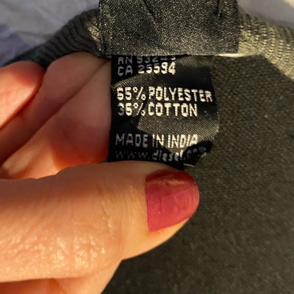 NWT Diesel T-Shirt Snake print, wrinkle design. Tight fitted Medium - Picture 7 of 8